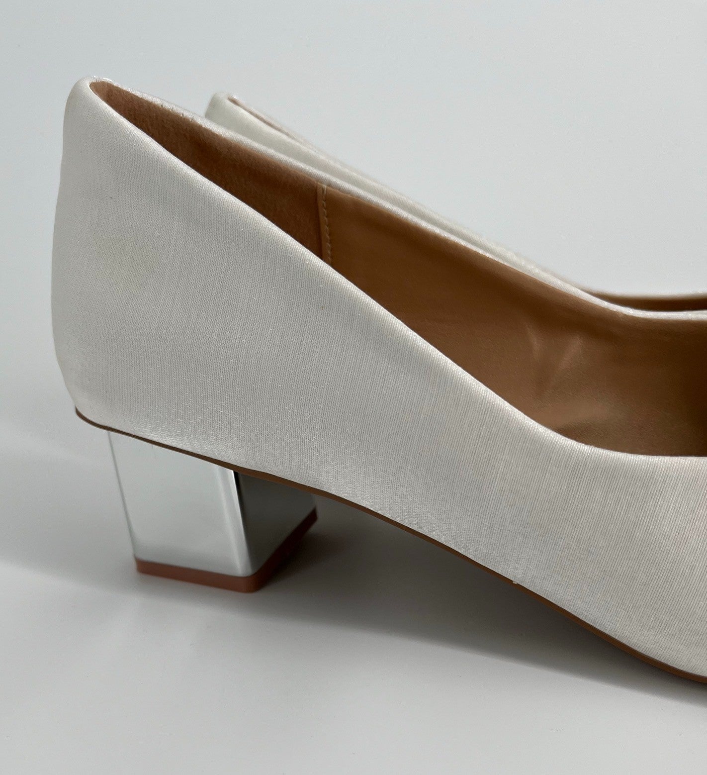 Women’s White Bow Chunky Heel Pumps – Closed Toe Wedding Dress Shoes Size 10