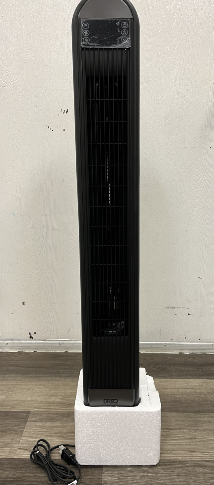 360 Oscillation, Micro-Blade Noise Reduction Technology Tower Fan, Black OpenBox