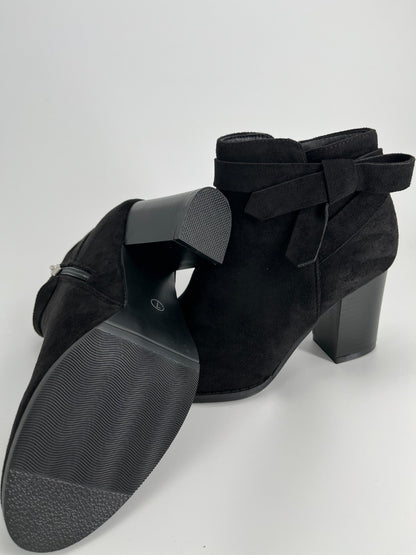 Women’s Black Suede Ankle Booties, Chunky High Heel, Side Zipper, Size 7