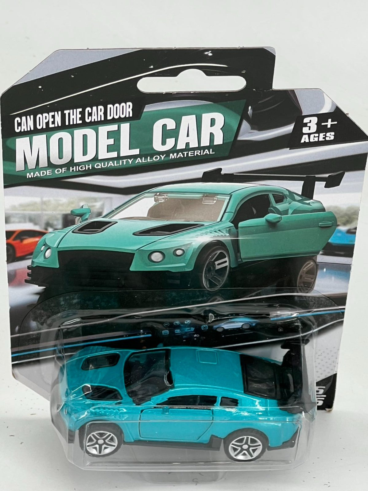 4 pieces in 4 colors, 3+ children’s 3-door toy car