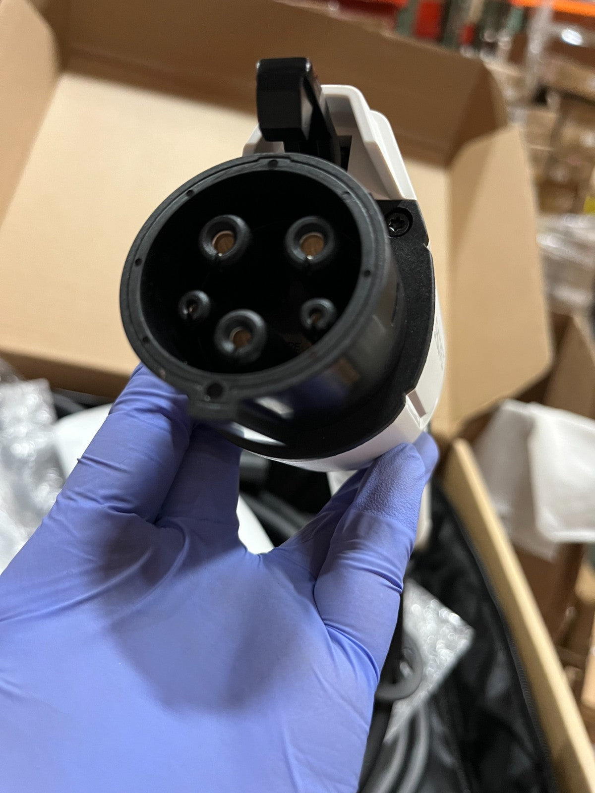 PORTABLE CHARGER For EV (Type1)