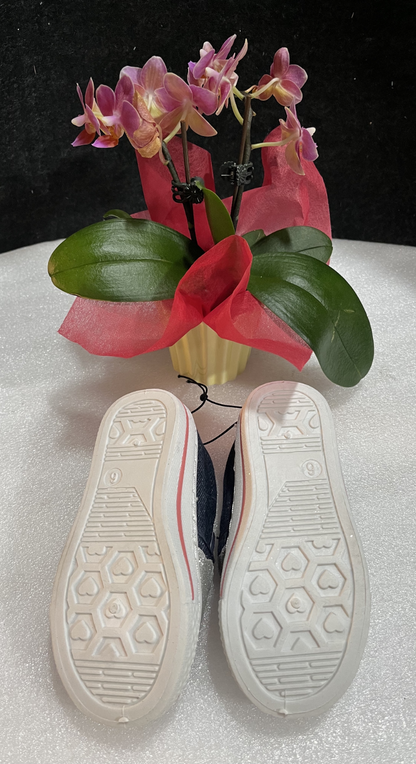 Girls Size 6M Rainbows Clouds Fabric Rubber Soled Shoes