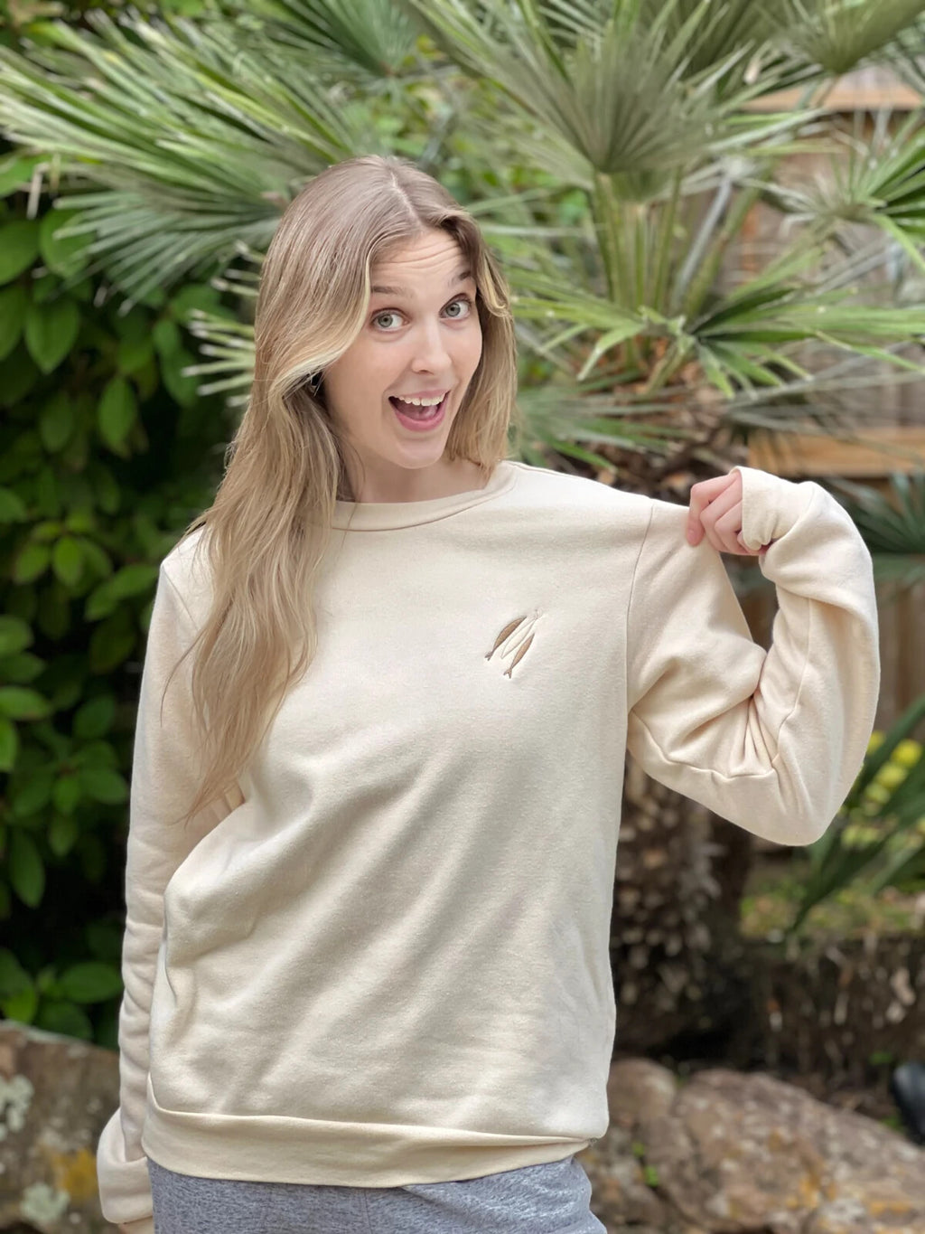 THE CHOSEN Three Fish Crewneck | Beige | 2XL