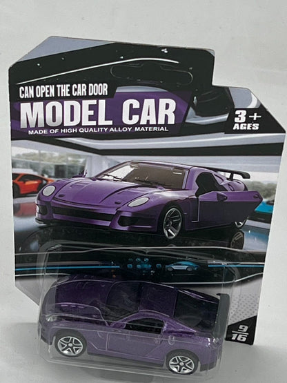4 pieces in 4 colors, 3+ children’s 3-door toy car