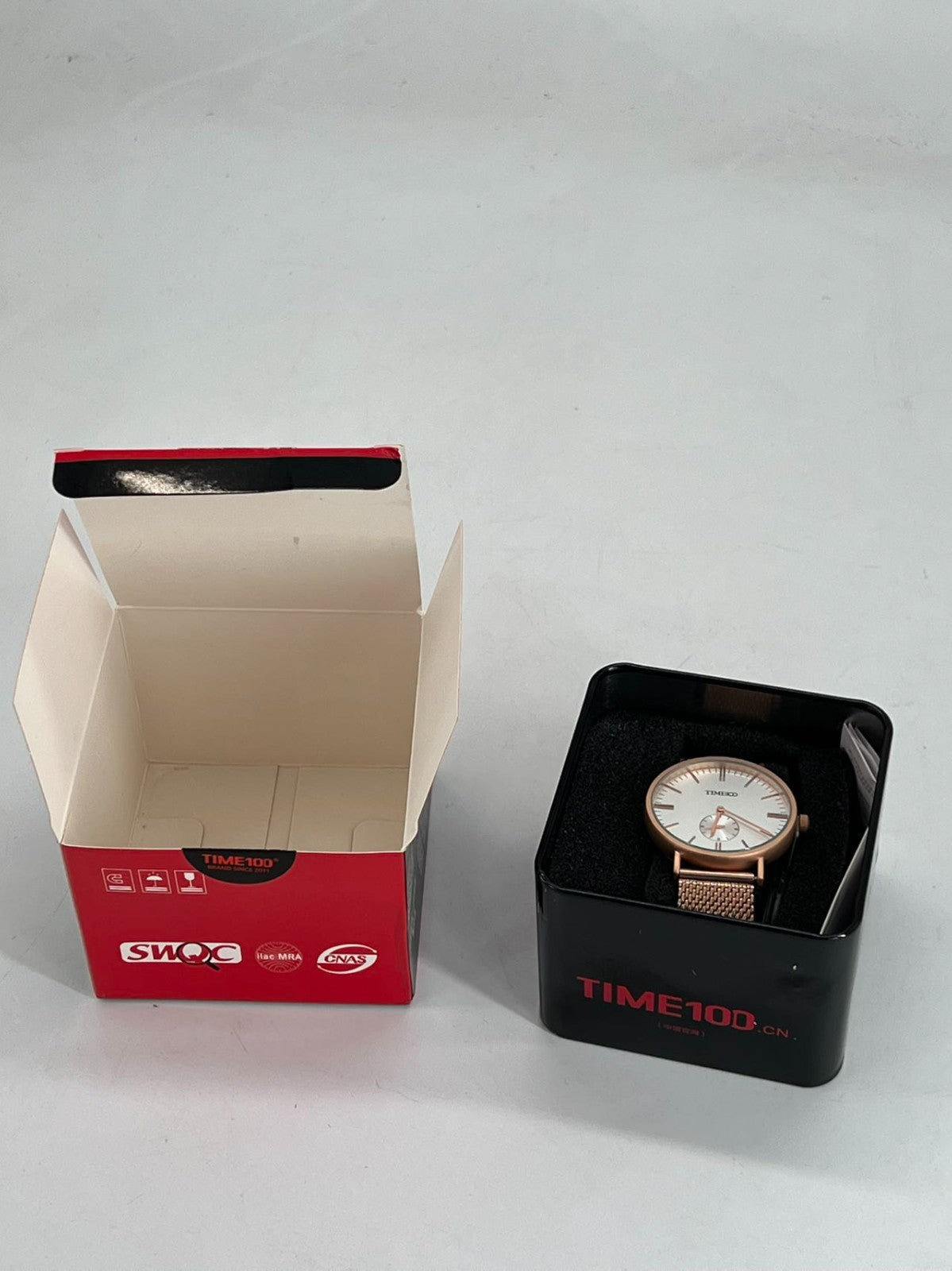 Simple Women's Watches Rose Gold Stainless Steel Mesh Band Waterproof 50M