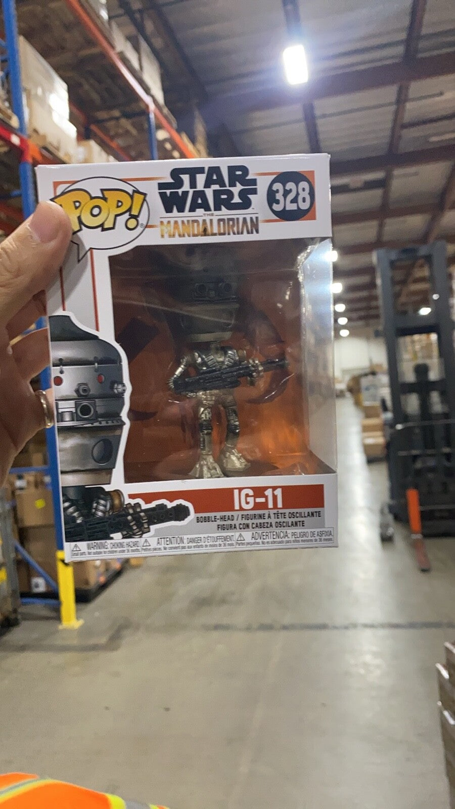 Star Wars Funko POP 328 IG-11 The Mandalorian Vinyl Bobble-Head Figure PROTECTOR