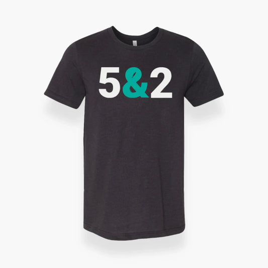 5&2 T-Shirt L Color: Black