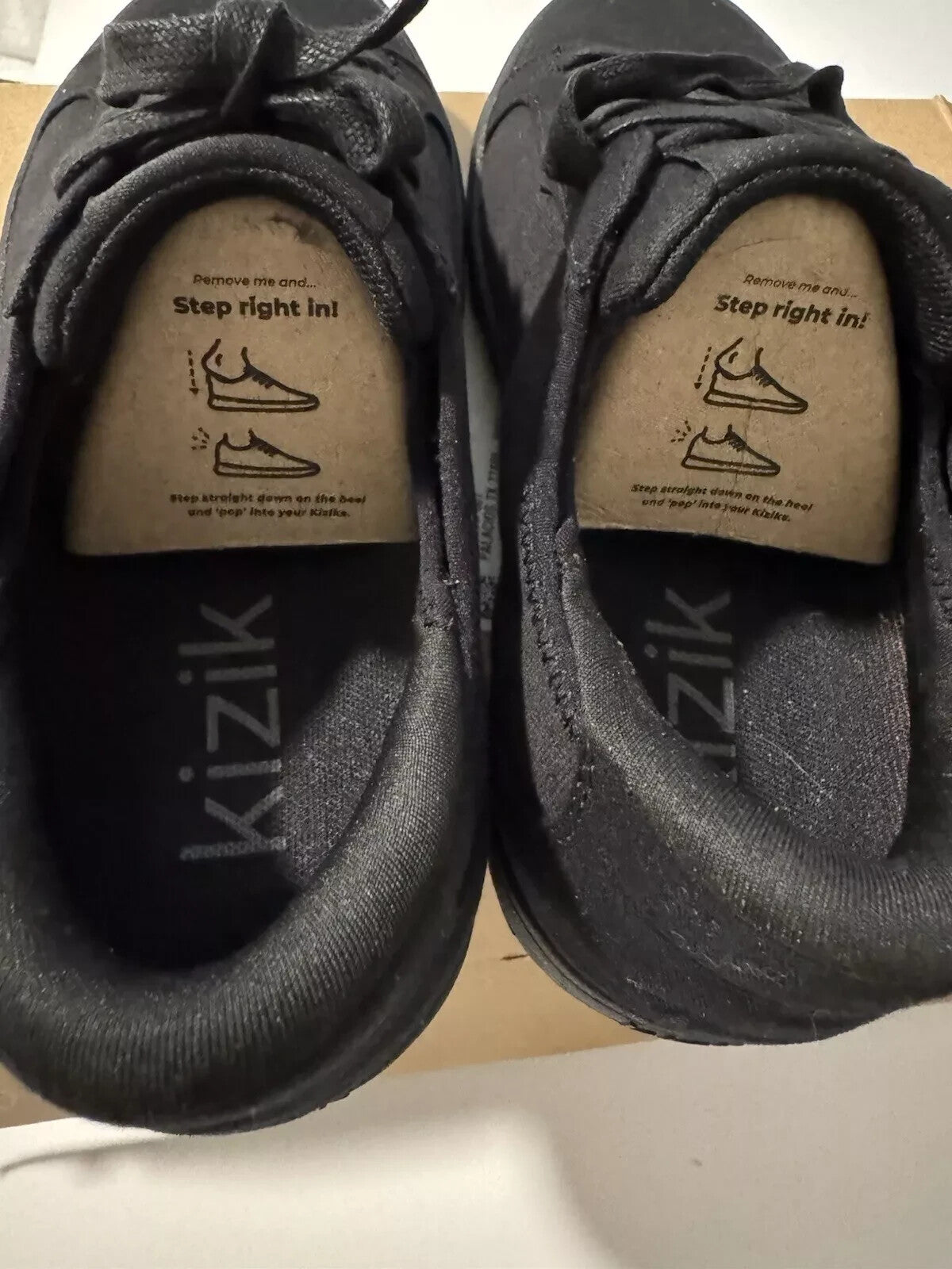 Kizik Irvine Unisex Women’s    M11.5/ W13  Black  Canvas Shoes Sneakers Hands Fr