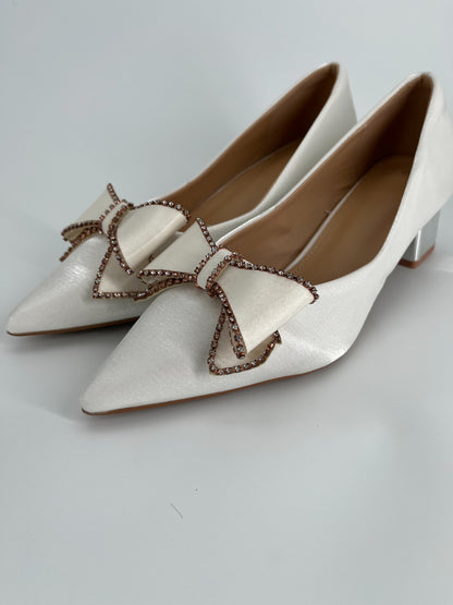 Women’s White Bow Chunky Heel Pumps – Closed Toe Wedding Dress Shoes Size 10