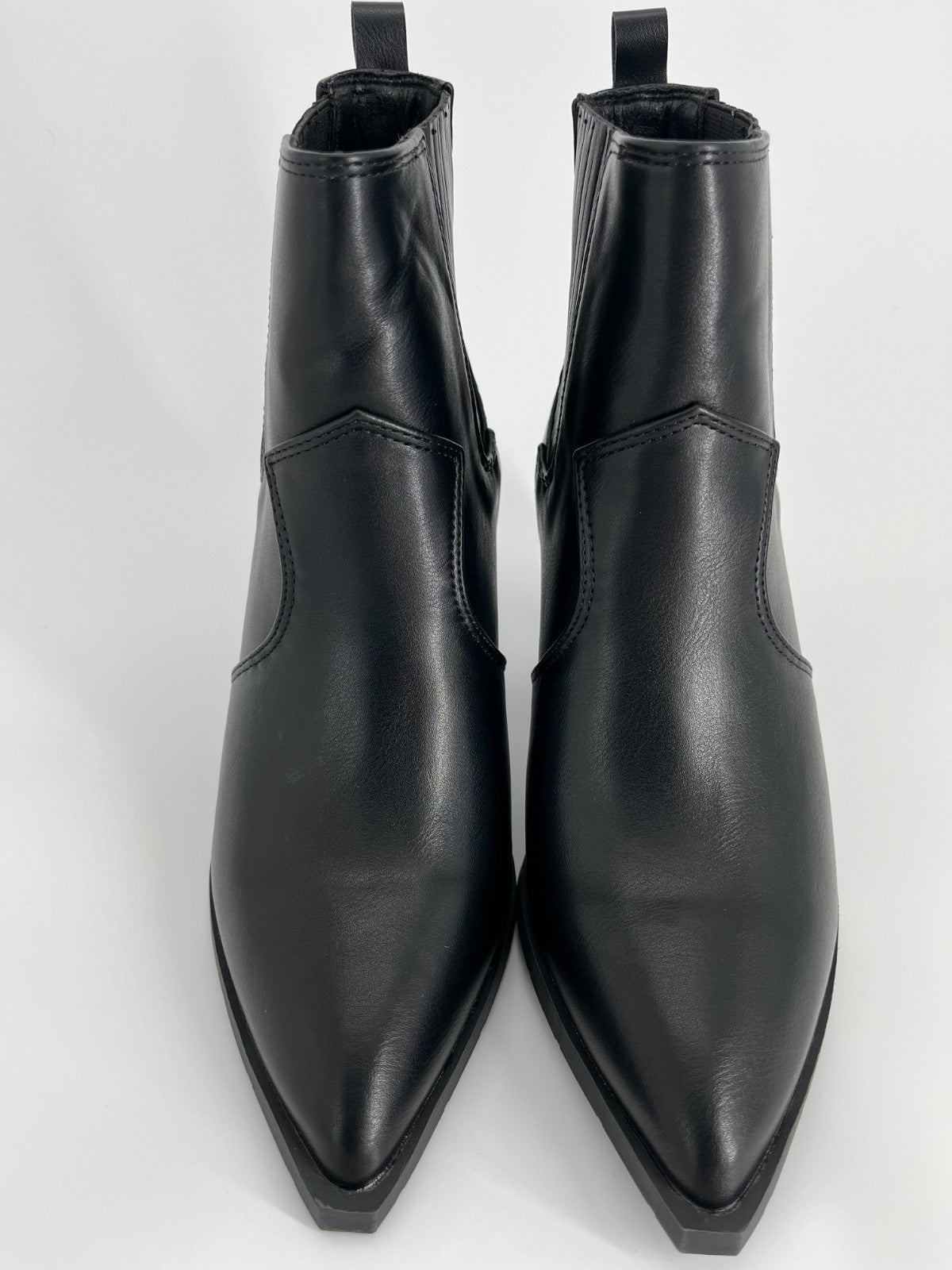 Women's Pointed Toe Western Black  Size 7  Boot