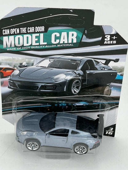 4 pieces in 4 colors, 3+ children’s 3-door toy car