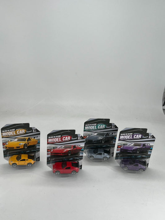 4 pieces in 4 colors, 3+ children’s 3-door toy car