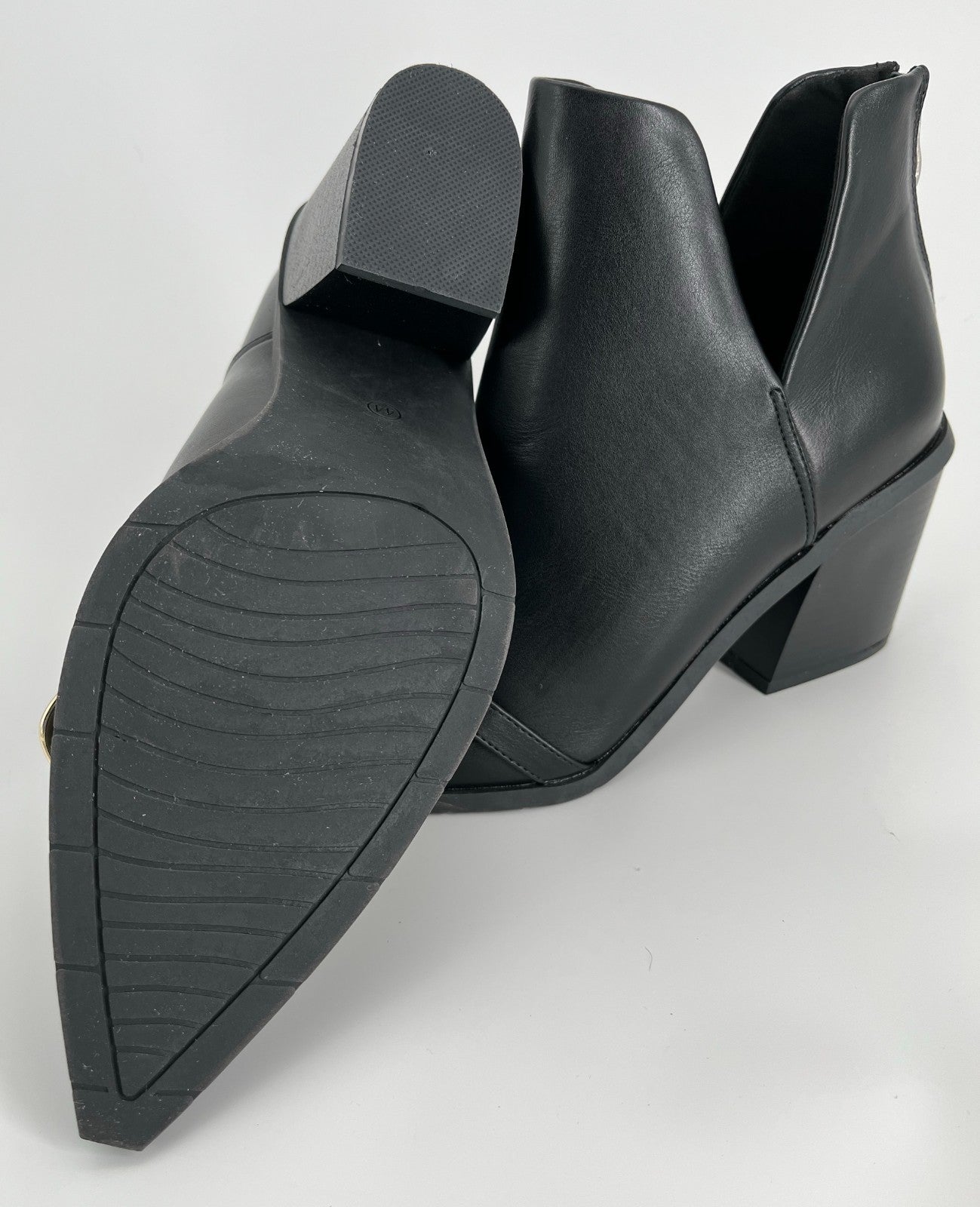 Black Women’s Pointed Toe Chunky Heel Western Ankle Boots with Chain, Size 11