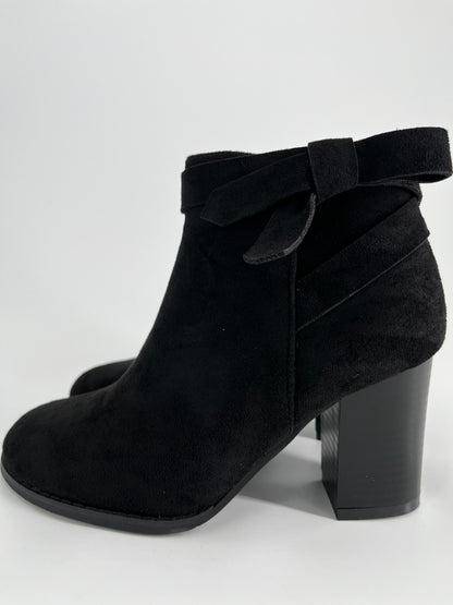 Women’s Black Suede Ankle Booties, Chunky High Heel, Side Zipper, Size 7