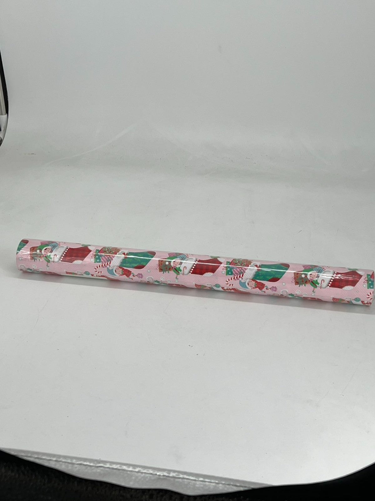 Pink Christmas gift wrapping paper
