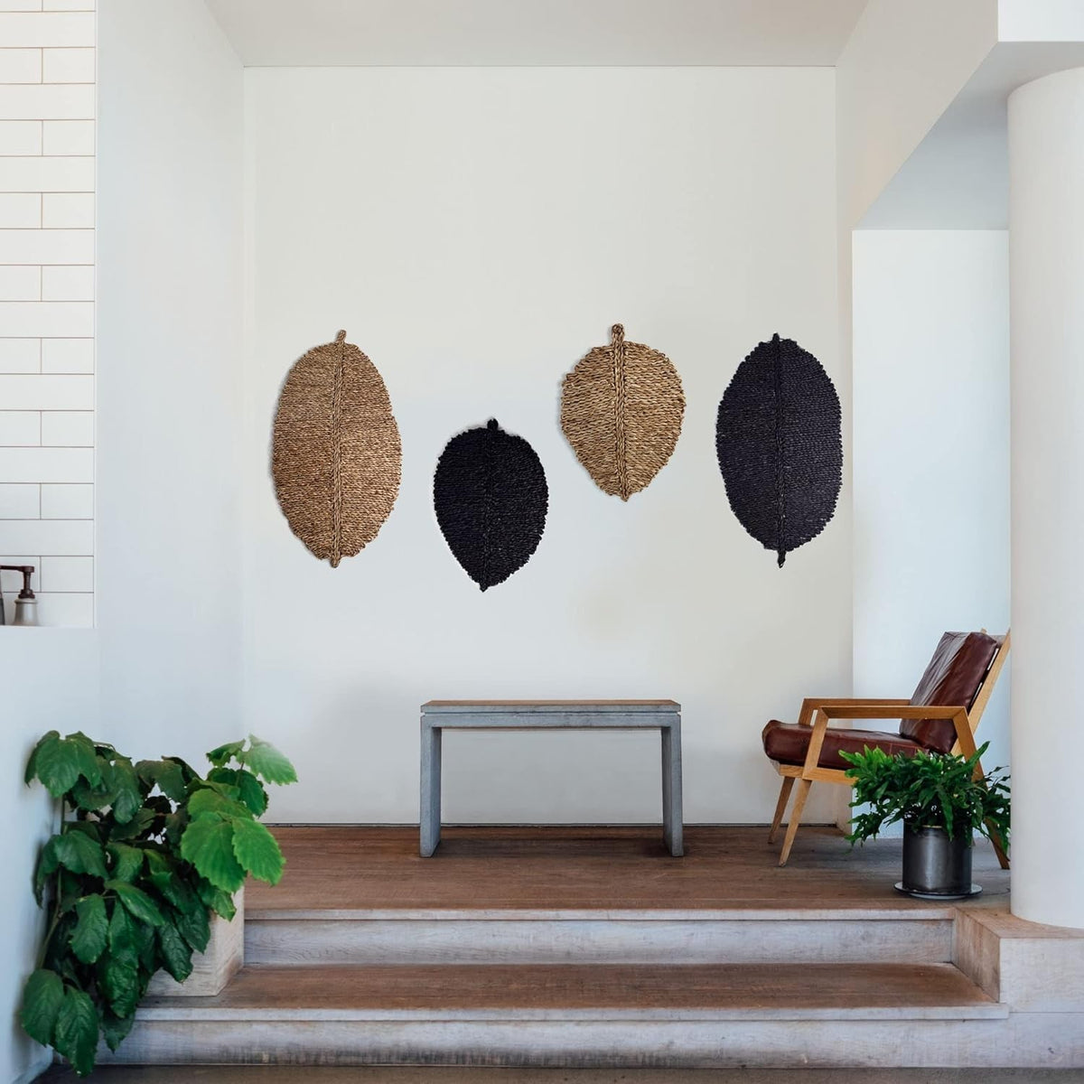 Leaf shape mat (Black) sustainable , L 23.6✖ W 15.7 inch