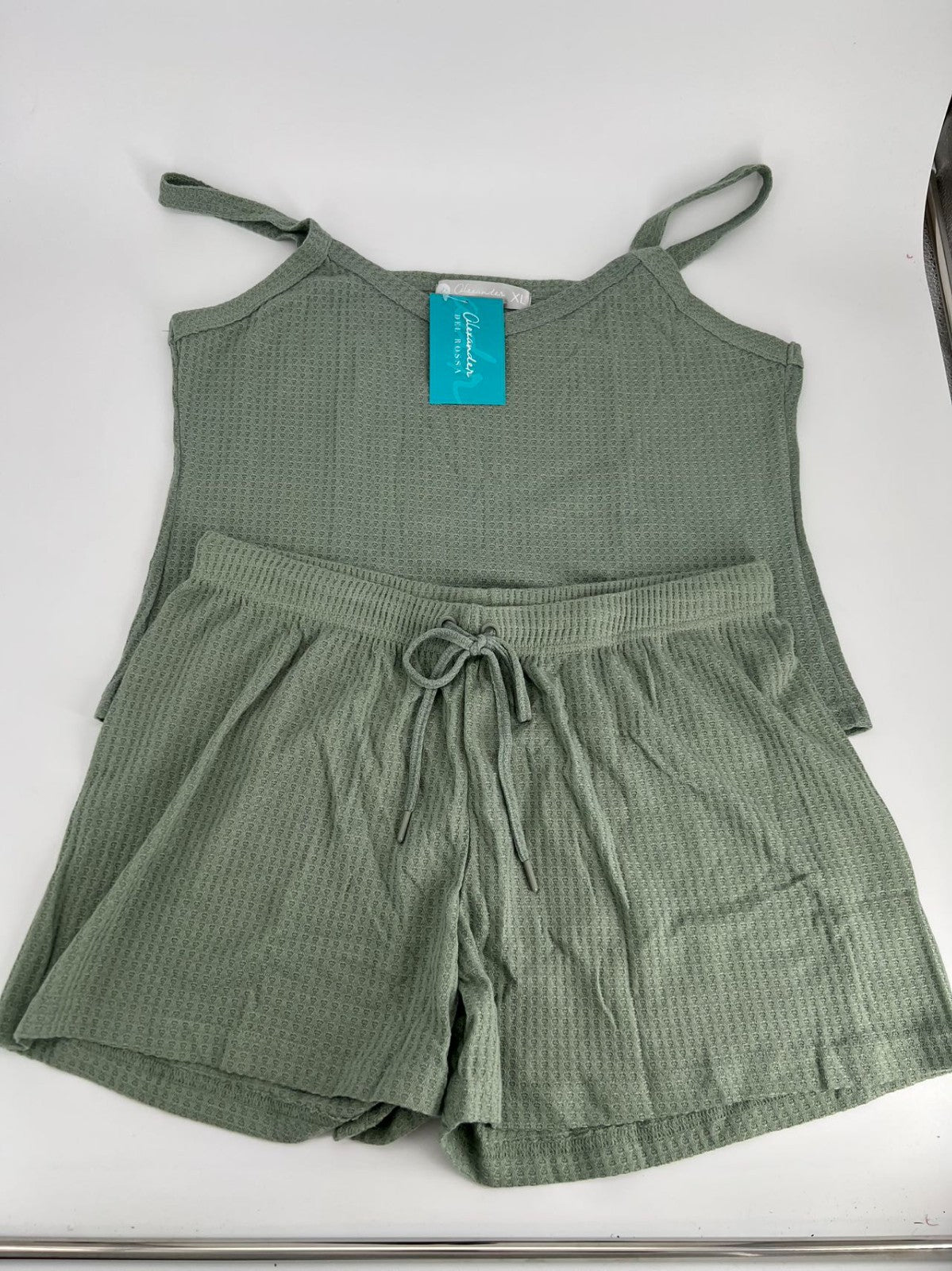 Women's Satin Sleeveless Top & PJ Shorts Pajamas Set green Size XL