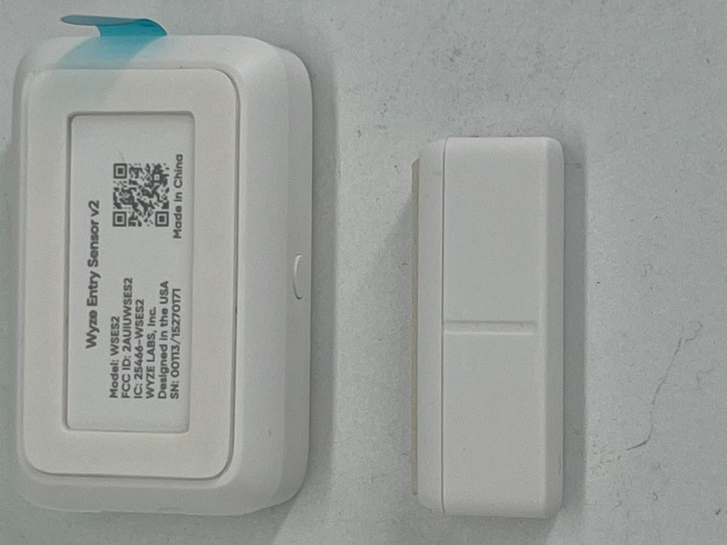 Wyze entry sensor white