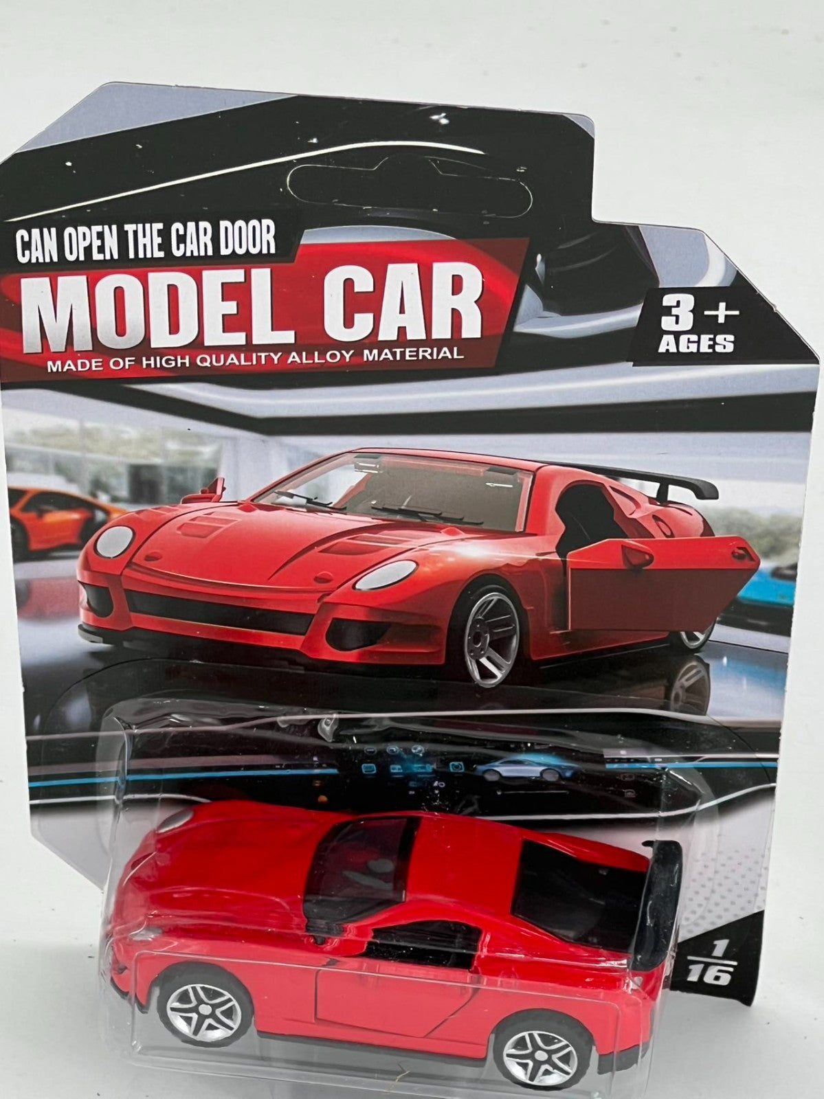 4 pieces in 4 colors, 3+ children’s 3-door toy car