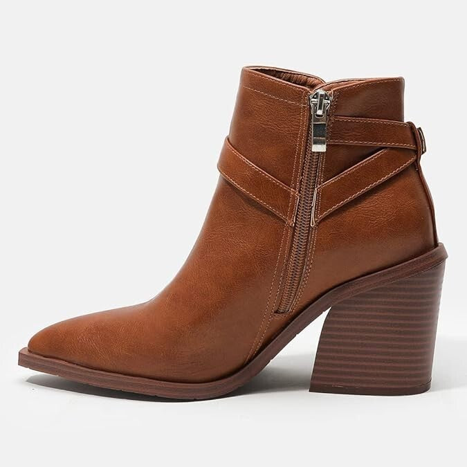 Women's Pointed             Color: Brown Size：9